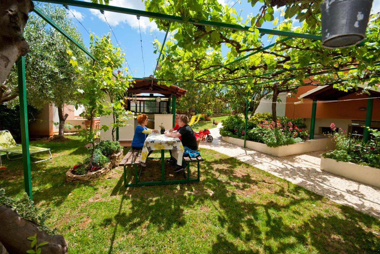 Guest House Bizjak Vinkuran Eksteriør bilde