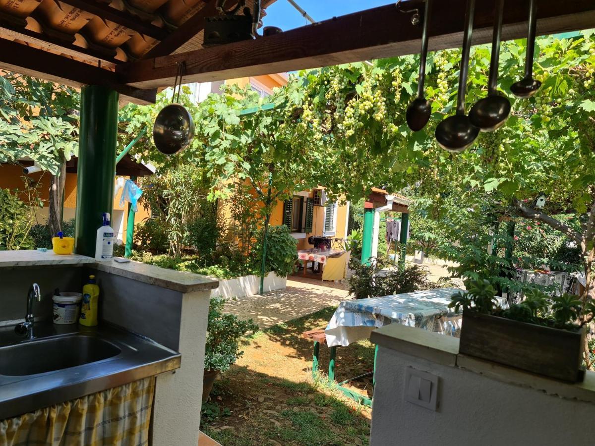Guest House Bizjak Vinkuran Eksteriør bilde